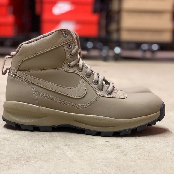 men's nike manoadome boots